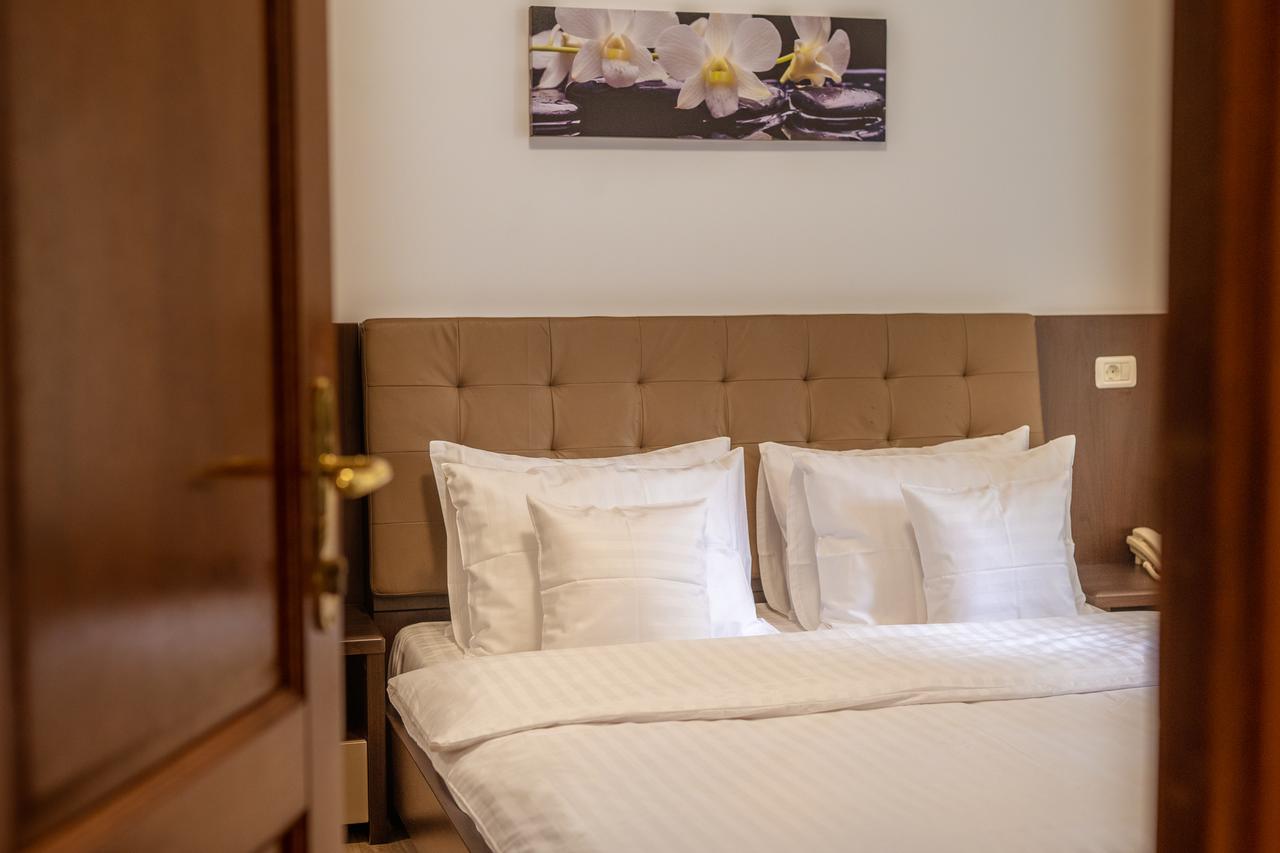 Bucharest Boutique By Jullie Aparthotel Buitenkant foto